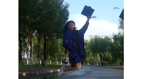 宋玉卓--東北農業大學  碩士
現任:添加劑技術研發,集團的奮斗文化深深的感動鼓舞著我,在輕松愉悅的工作氛圍中,我的專業知識儲備量增多了,專業技能也得到了很大的提高。