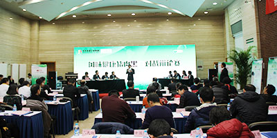 黑白對戰(zhàn).jpg 黑白對戰(zhàn).jpg