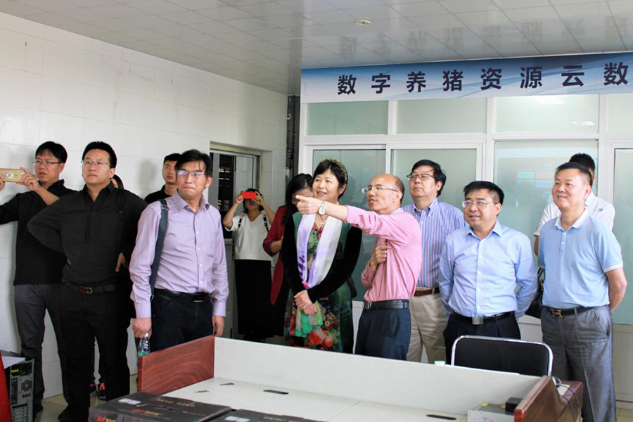 805-大數(shù)據(jù)中心.jpg 805-大數(shù)據(jù)中心.jpg