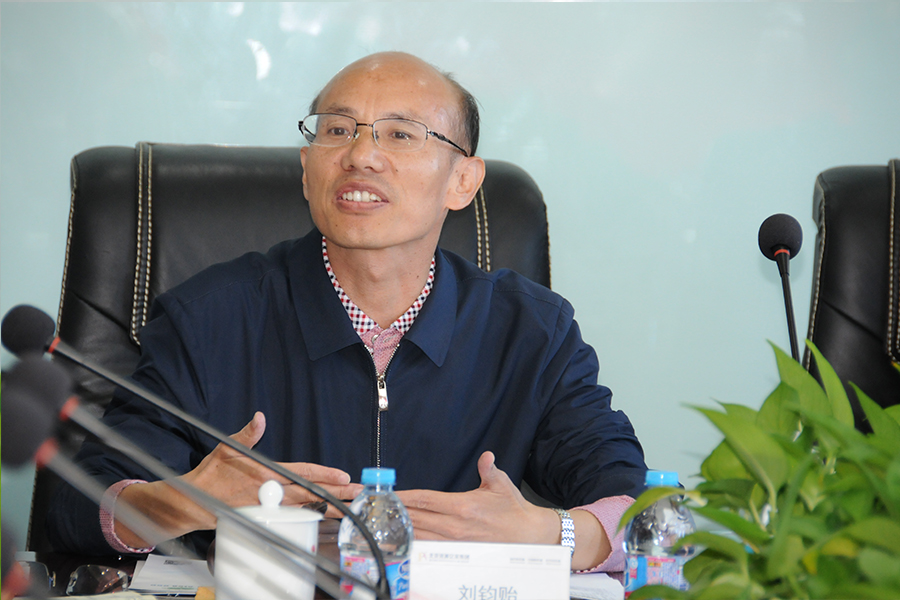 董事長.jpg 董事長.jpg